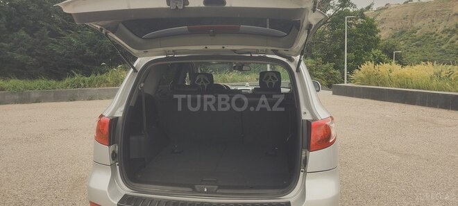 Hyundai Santa Fe-13