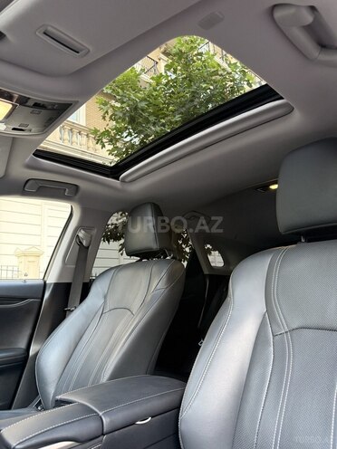 Lexus RX 300-15