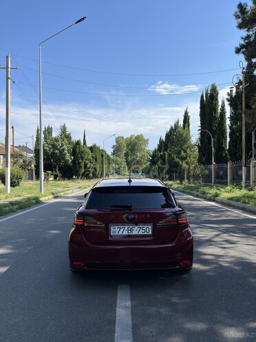 Lexus CT 200h-5