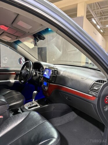 Hyundai Santa Fe-13
