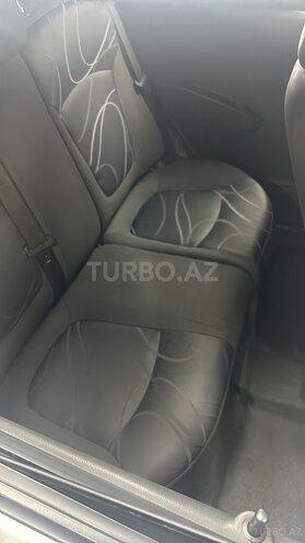 Chevrolet Spark-10
