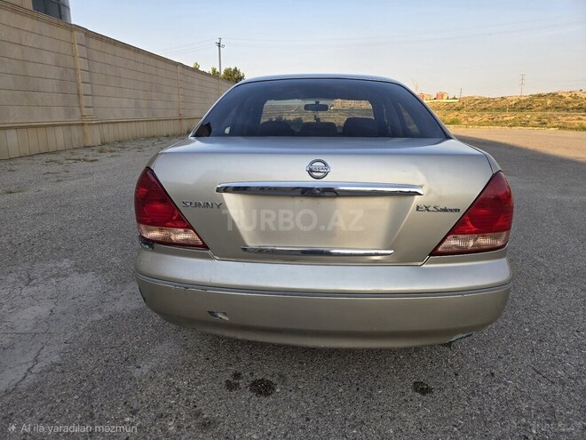 Nissan Sunny-3