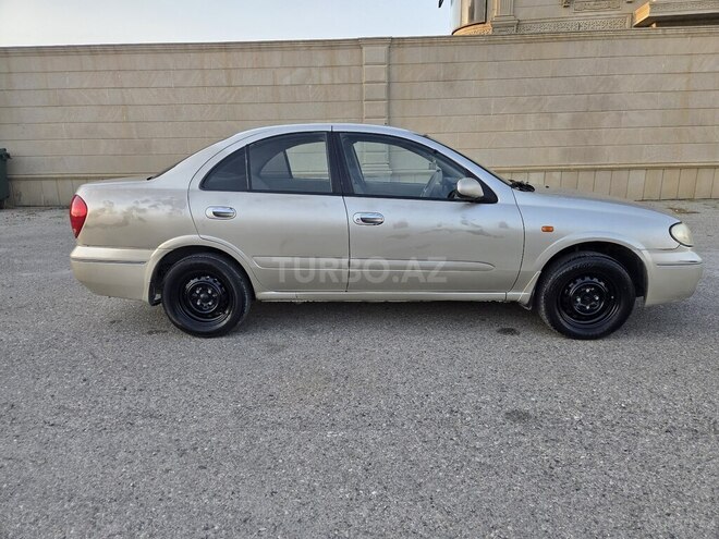 Nissan Sunny-4