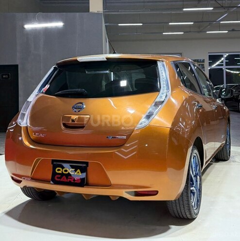 Nissan Leaf-9