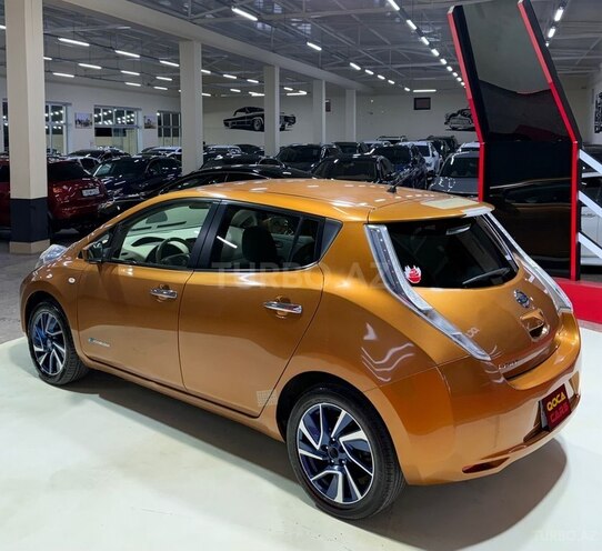 Nissan Leaf-7