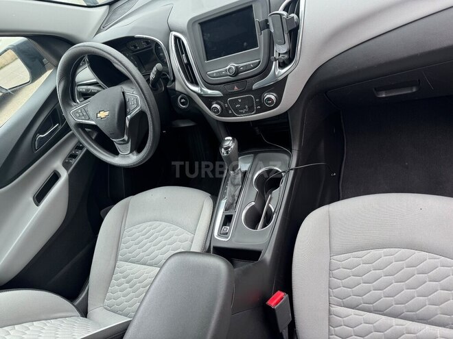 Chevrolet Equinox-7