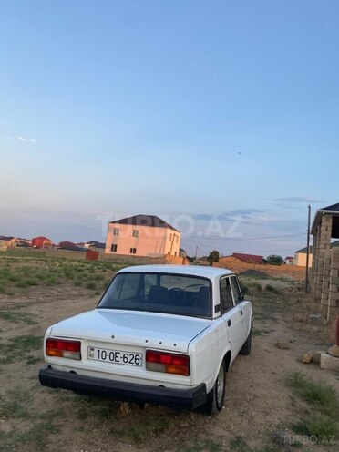 LADA (VAZ) 2107-15