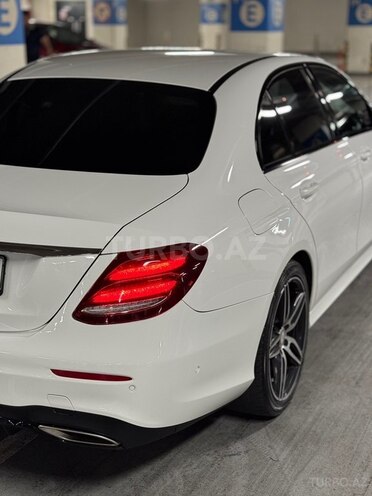 Mercedes E 200-9