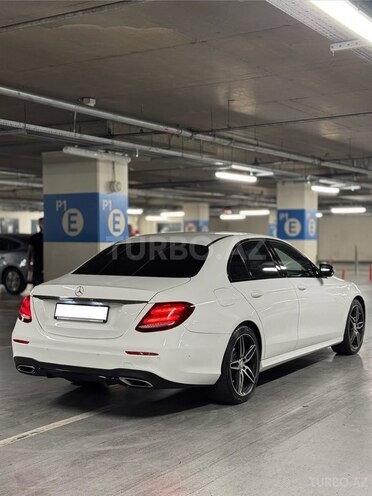 Mercedes E 200-6