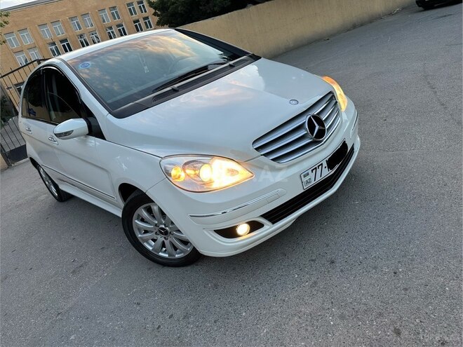 Mercedes B 170-6