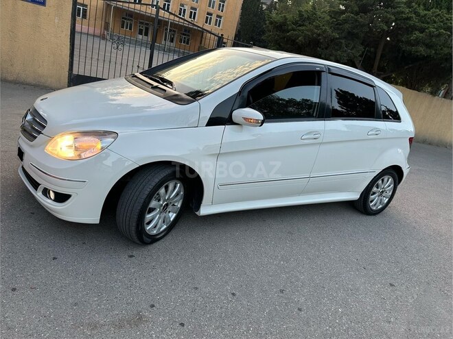 Mercedes B 170-16