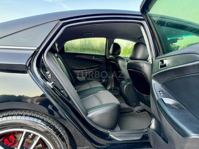 Hyundai Sonata-5