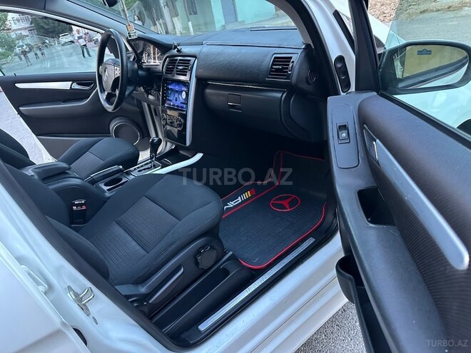 Mercedes B 170-18