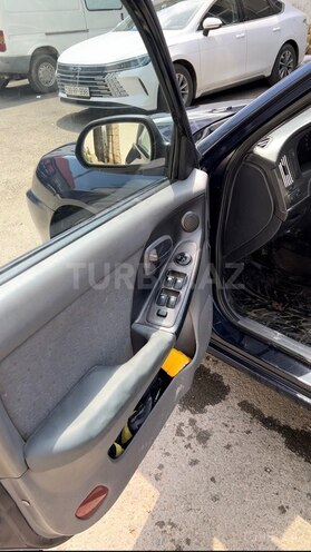 Hyundai Elantra-4