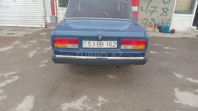 LADA (VAZ) 2107-2