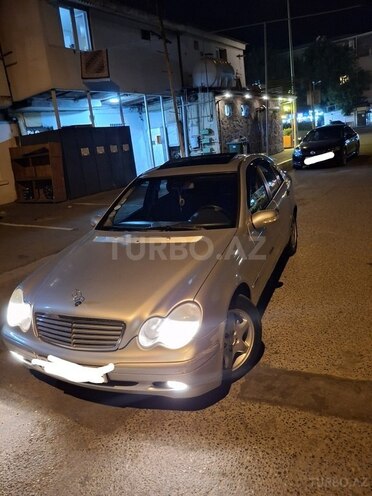 Mercedes C 200-3