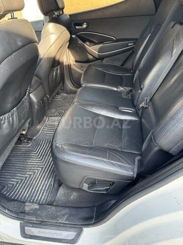 Hyundai Santa Fe-9