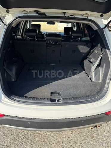 Hyundai Santa Fe-7