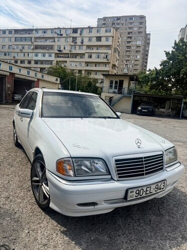 Mercedes C 230-1