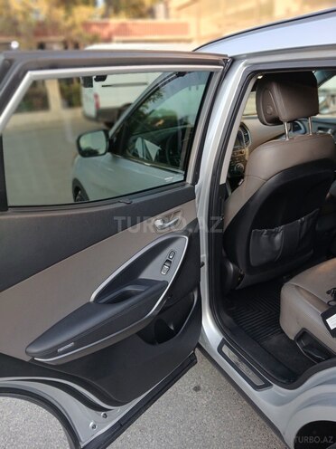 Hyundai Santa Fe-9