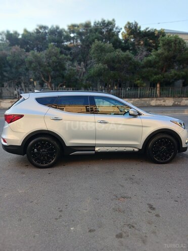 Hyundai Santa Fe-10