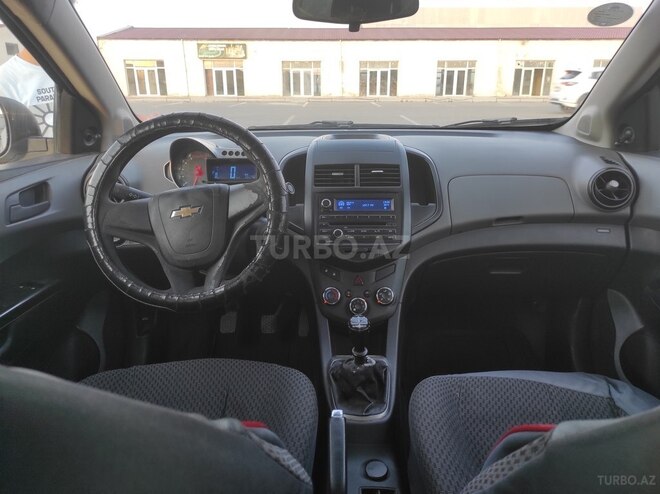 Chevrolet Aveo-7