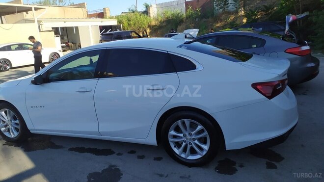 Chevrolet Malibu-12