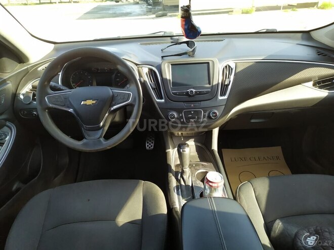 Chevrolet Malibu-13