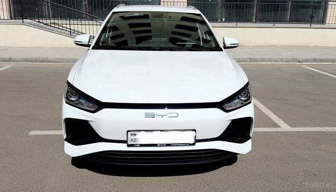 BYD e2-1