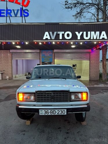 LADA (VAZ) 2107-2