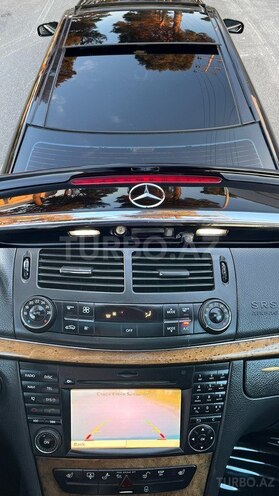 Mercedes E 240-21