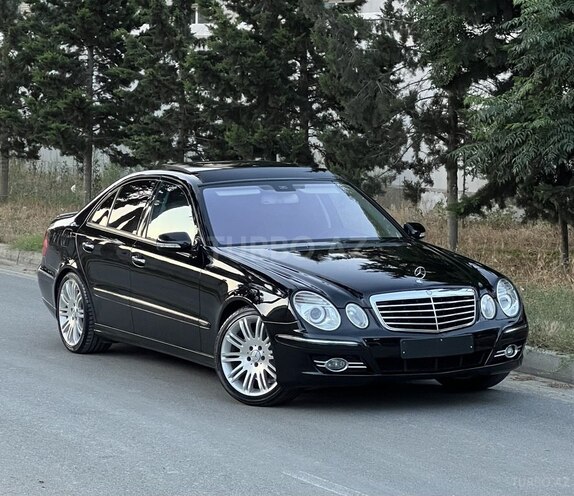 Mercedes E 240-2