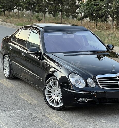 Mercedes E 240-5