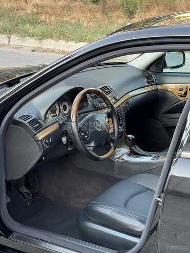 Mercedes E 240-15