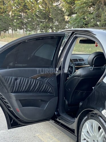 Mercedes E 240-18