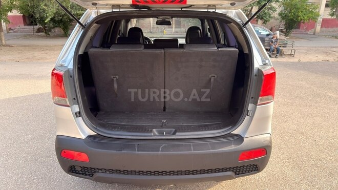 Kia Sorento-16