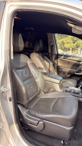 Kia Sorento-12