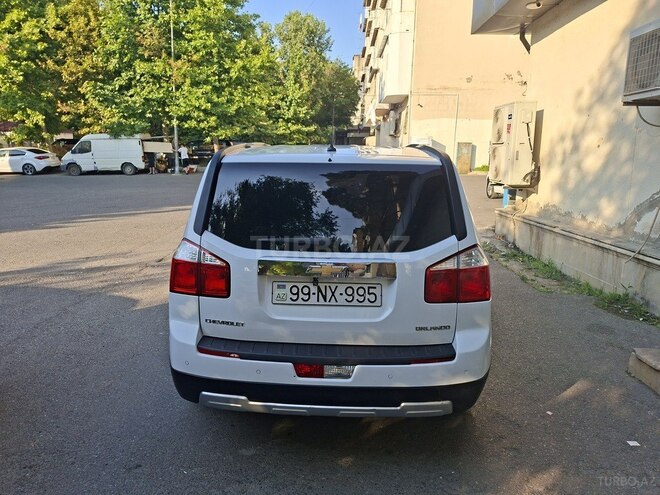 Chevrolet Orlando-3