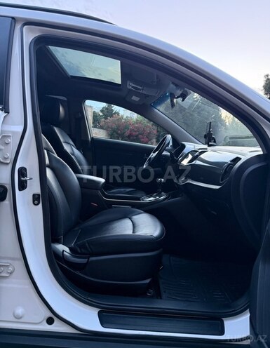 Kia Sportage-12