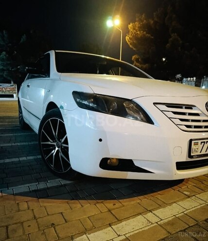 Toyota Camry-5