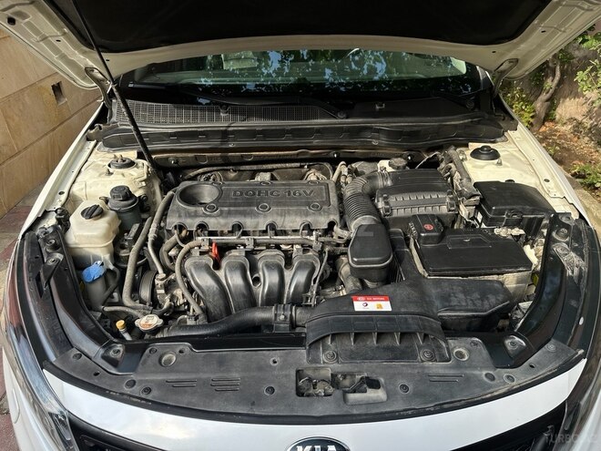 Kia Optima-11