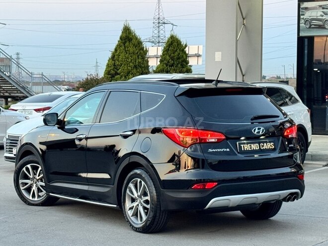 Hyundai Santa Fe-12