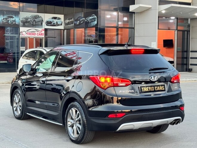 Hyundai Santa Fe-13