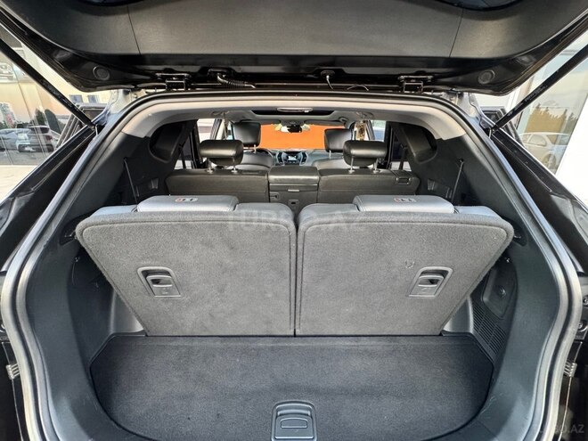 Hyundai Santa Fe-20