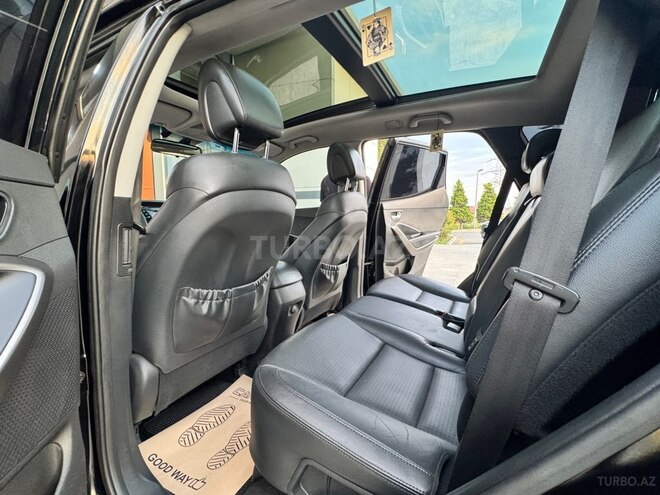 Hyundai Santa Fe-35