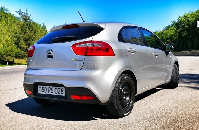 Kia Rio-4