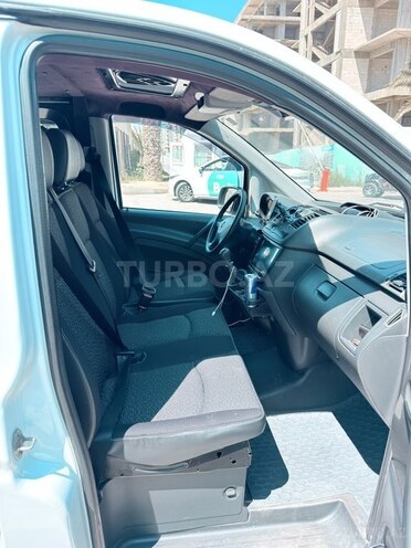 Mercedes Vito 116 CDI-3