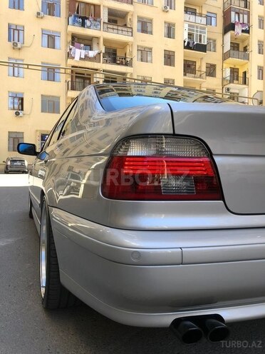 BMW 530-9