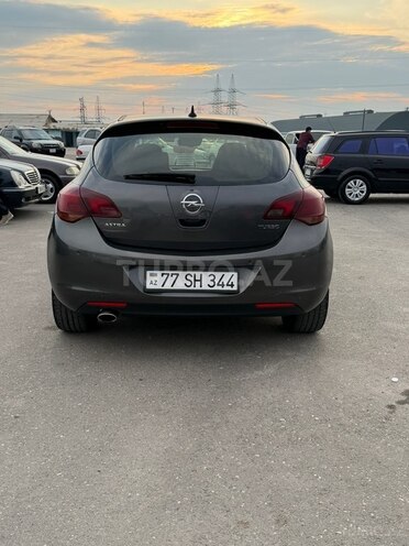 Opel Astra-3