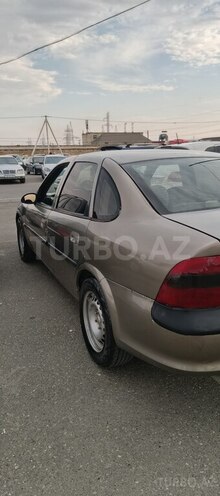 Opel Vectra-5